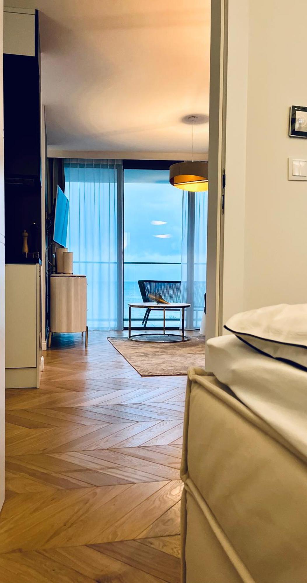 Wave Apartment Tyballtic 7Th Floor With Two Bedrooms And Sea View! Miedzyzdroje Eksteriør bilde